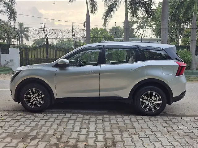 Used Mahindra XUV700 AX7 Luxury Pack Diesel AT AWD 7 STR in Gurgaon