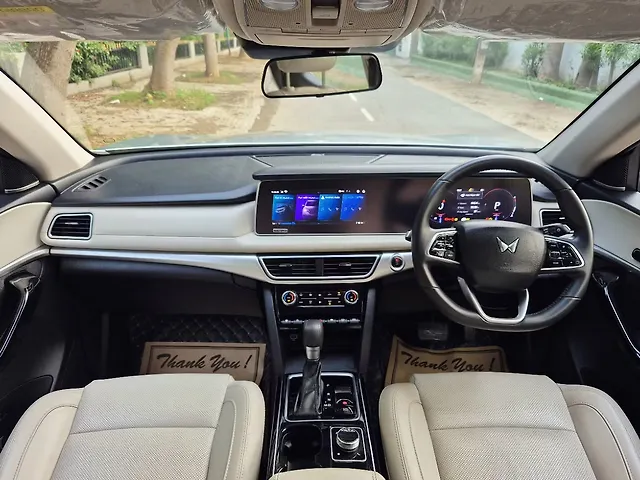 Used Mahindra XUV700 AX7 Luxury Pack Diesel AT AWD 7 STR in Gurgaon