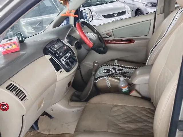 Used Toyota Innova [2005-2009] 2.5 V 8 STR in Hyderabad
