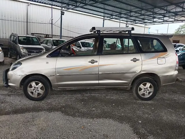 Used Toyota Innova [2005-2009] 2.5 V 8 STR in Hyderabad