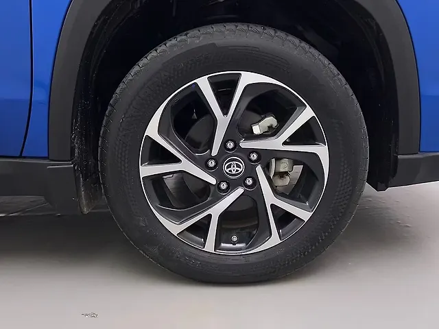 Used Toyota Urban Cruiser Hyryder V Hybrid [2022-2023] in Bangalore