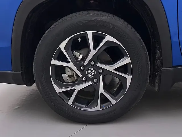 Used Toyota Urban Cruiser Hyryder V Hybrid [2022-2023] in Bangalore