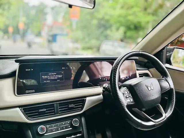 Used Mahindra XUV700 AX 5 Diesel MT 7 STR [2021] in Lucknow