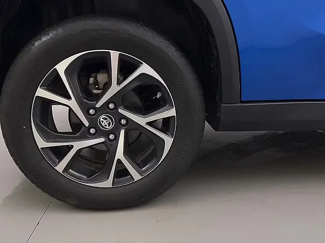 Used Toyota Urban Cruiser Hyryder V Hybrid [2022-2023] in Bangalore