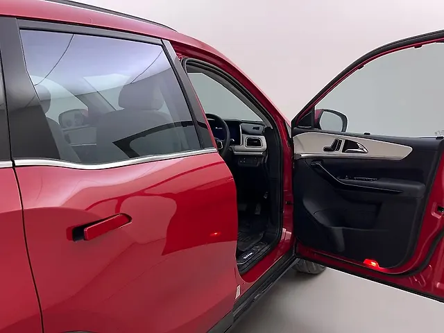 Used Mahindra XUV700 AX 7 Petrol AT Luxury Pack 7 STR [2021] in Bangalore