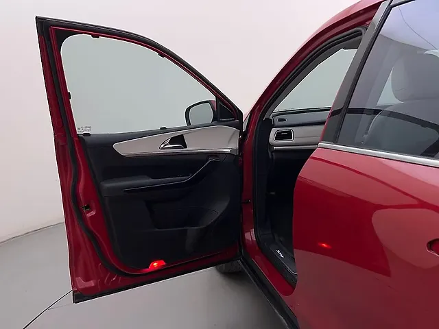 Used Mahindra XUV700 AX 7 Petrol AT Luxury Pack 7 STR [2021] in Bangalore