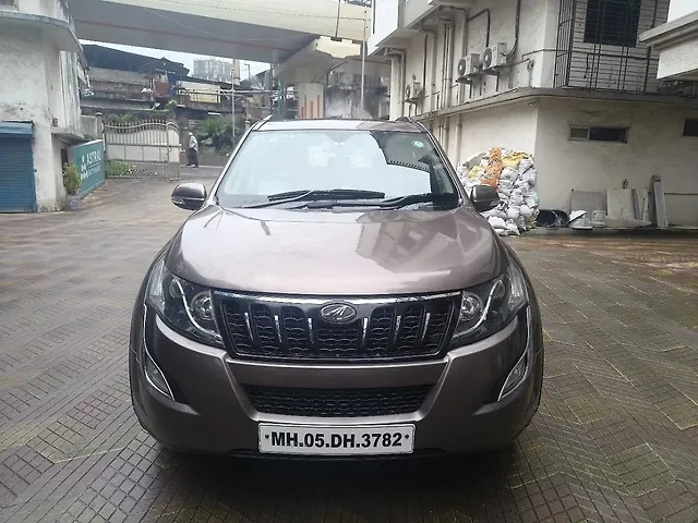 Used 2017 Mahindra XUV500 in Kalyan