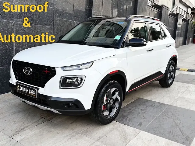 Used 2021 Hyundai Venue in Delhi