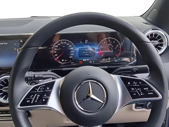 Used Mercedes-Benz GLA 200 in Delhi