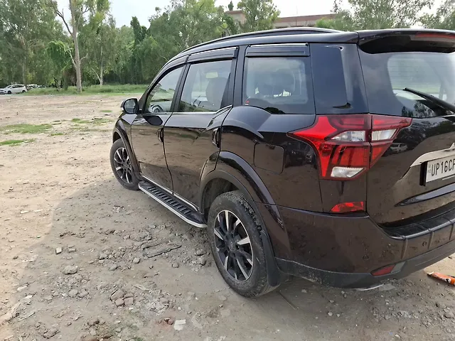 Used Mahindra XUV500 W11 AT in Delhi