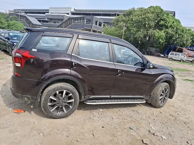 Used Mahindra XUV500 W11 AT in Delhi