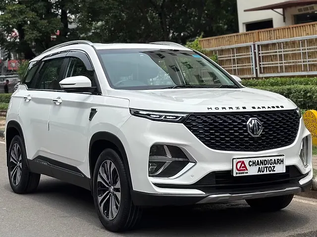Used 2022 MG Hector Plus in Chandigarh