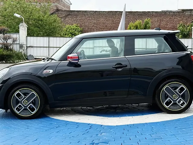 Used MINI Cooper SE 3-Door in Delhi