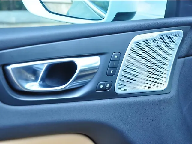 Used Volvo XC60 [2017-2021] Inscription [2017-2020] in Delhi