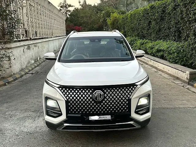Used 2025 MG Hector Plus in Delhi