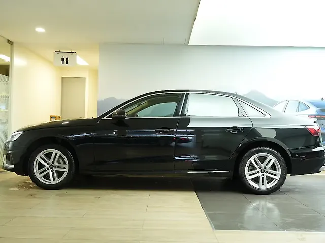 Used Audi A4 Technology 40 TFSI [2022-2024] in Pune