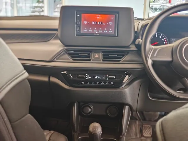 Used Maruti Suzuki Swift [2021-2024] LXi in Delhi
