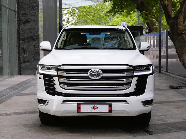 Used 2018 Toyota Land Cruiser in Pune