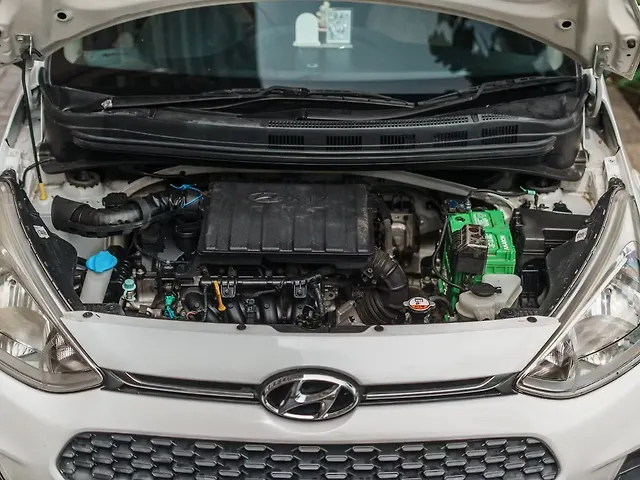 Used Hyundai Grand i10 Sportz (O) 1.2 Kappa VTVT [2017-2018] in Ahmedabad