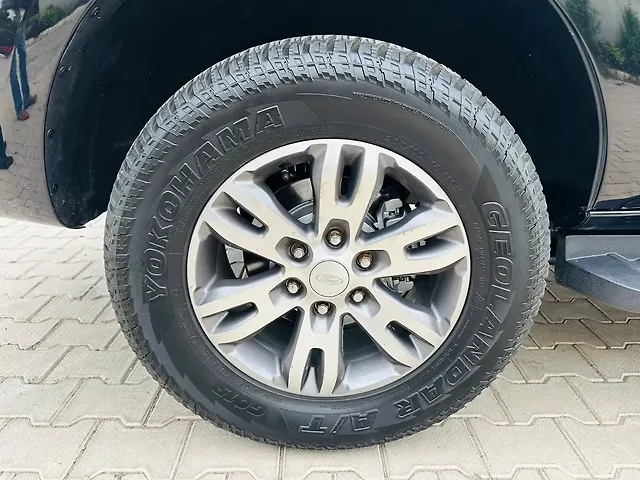 Used Ford Endeavour [2016-2019] Titanium 3.2 4x4 AT in Chandigarh