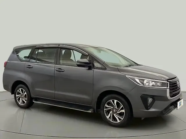 Used 2022 Toyota Innova Crysta in Delhi