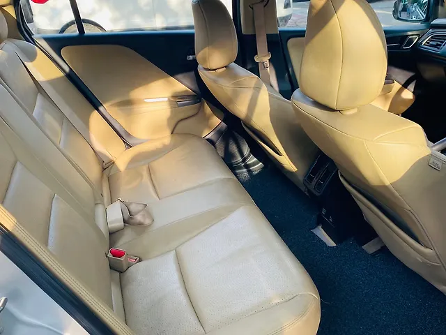 Used Honda City 4th Generation ZX Diesel in Lucknow