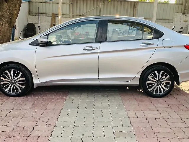 Used Honda City 4th Generation ZX Diesel in Lucknow