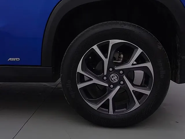 Used Toyota Urban Cruiser Hyryder V AWD NeoDrive [2022-2023] in Bangalore