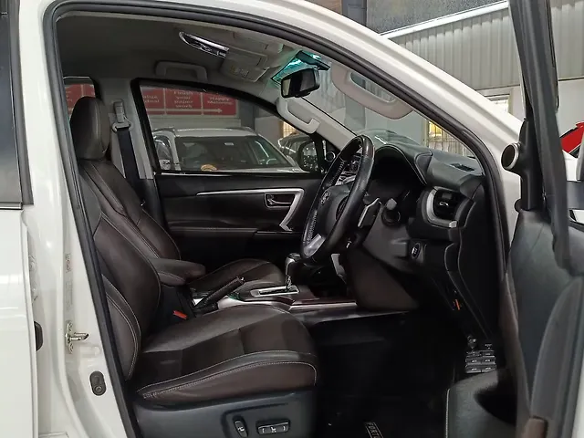 Used Toyota Fortuner [2016-2021] 2.8 4x4 AT in Bangalore