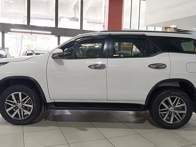 Used Toyota Fortuner [2016-2021] 2.8 4x4 AT in Bangalore
