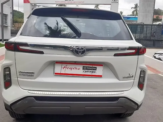 Used Toyota Urban Cruiser Hyryder V Hybrid [2023-2025] in Bangalore