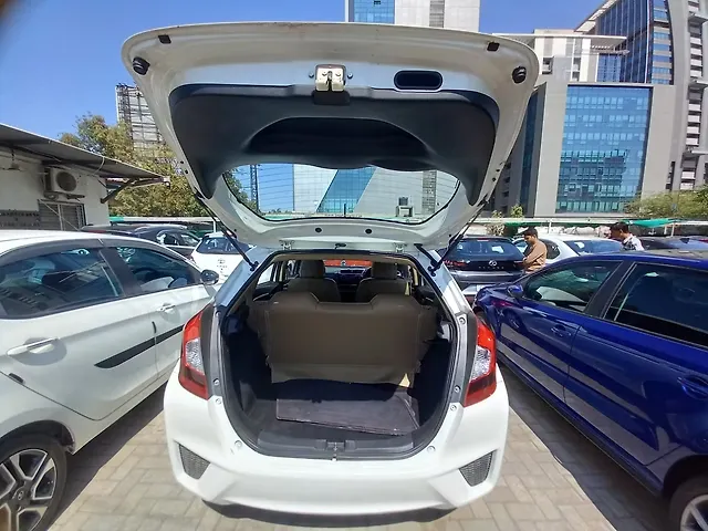 Used Honda Jazz [2015-2018] V AT Petrol in Ahmedabad