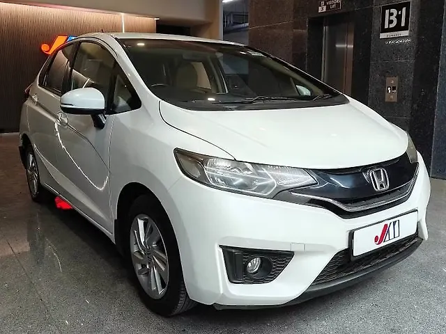 Used Honda Jazz [2015-2018] V AT Petrol in Ahmedabad
