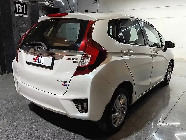 Used Honda Jazz [2015-2018] V AT Petrol in Ahmedabad