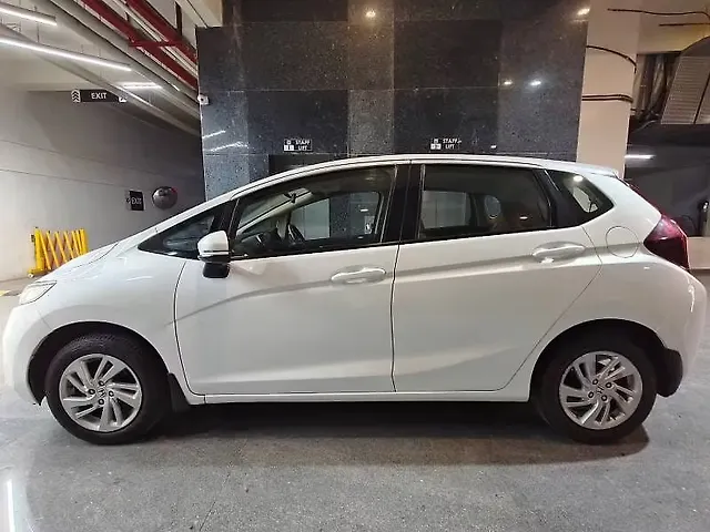 Used Honda Jazz [2015-2018] V AT Petrol in Ahmedabad