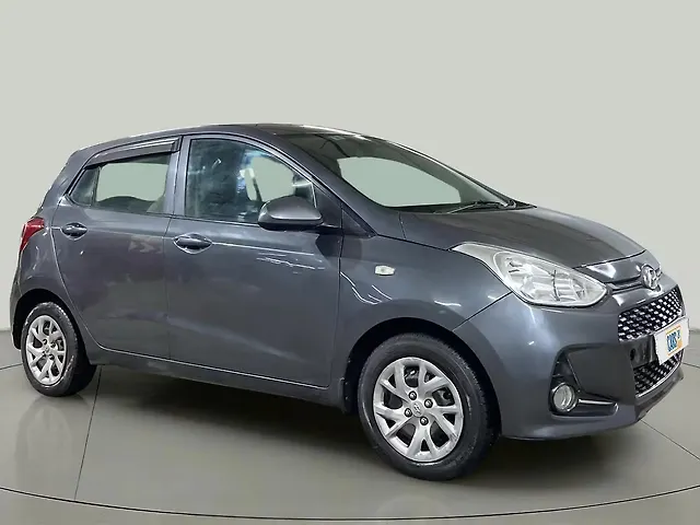 Used 2017 Hyundai Grand i10 in Delhi