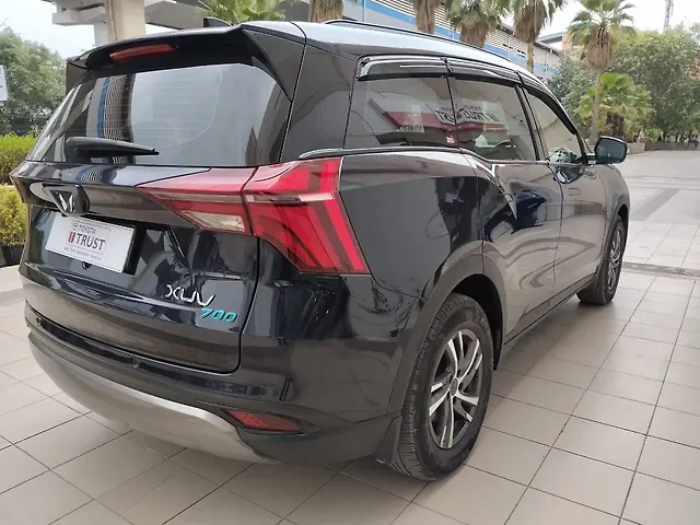 Used Mahindra XUV700 AX 5 Petrol MT 7 STR [2021] in Delhi