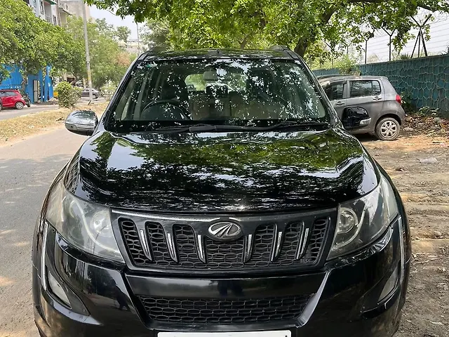 Used 2015 Mahindra XUV500 in Delhi