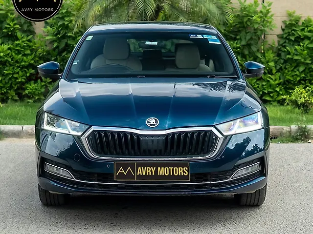 Used 2022 Skoda Octavia in Delhi