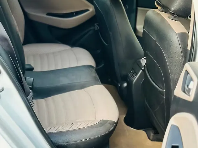 Used Hyundai Elite i20 [2017-2018] Asta 1.2 in Surat