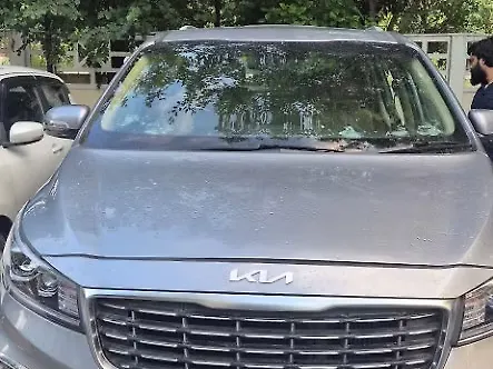 Used 2020 Kia Carnival in Delhi