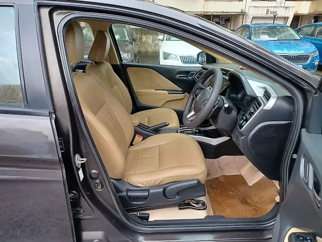 Used Honda City 4th Generation V CVT Petrol [2017-2019] in Mumbai