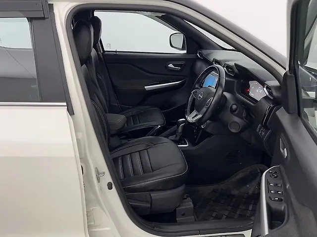 Used Nissan Magnite [2020-2024] XV Premium Turbo (O) CVT Dual Tone in Lucknow