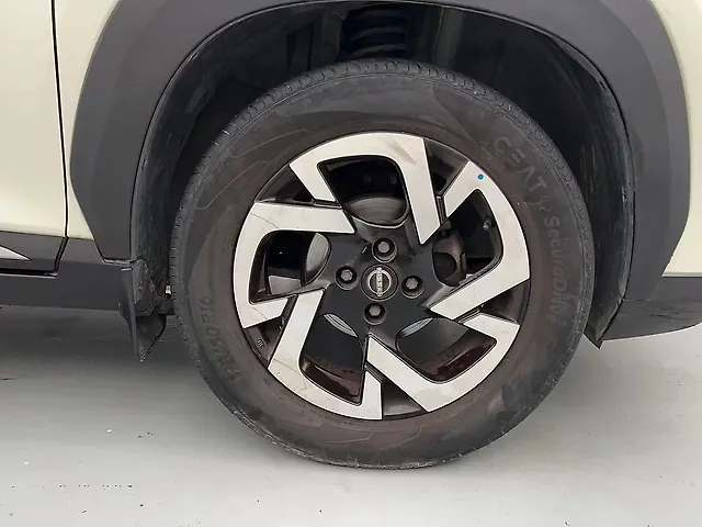 Used Nissan Magnite [2020-2024] XV Premium Turbo (O) CVT Dual Tone in Lucknow