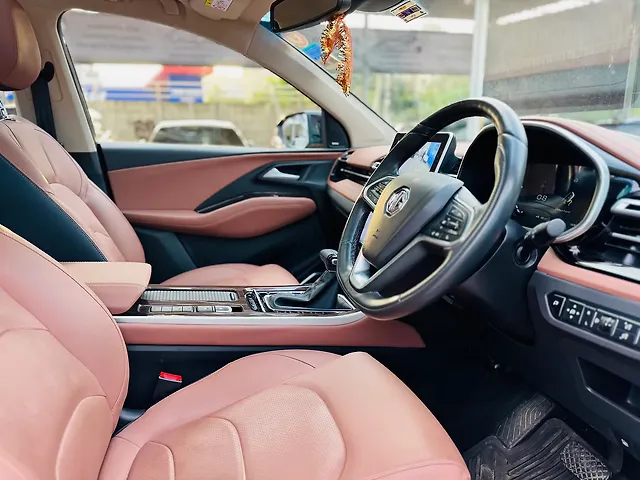 Used MG Hector Plus Savvy Pro 1.5 Turbo Petrol CVT 7 STR in Hyderabad