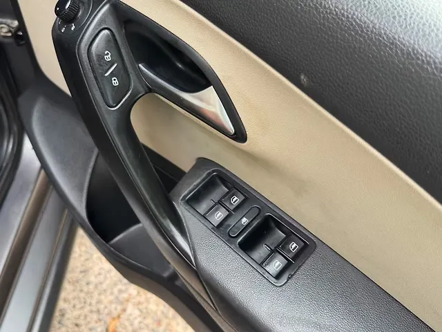 Used Volkswagen Polo [2012-2014] Comfortline 1.2L (P) in Delhi