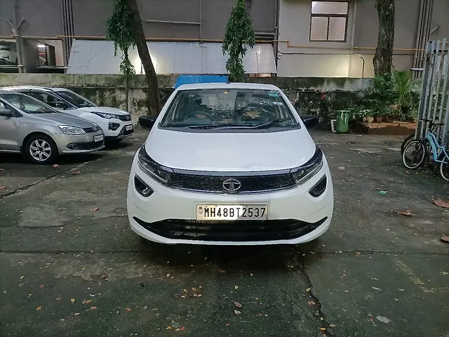 Used 2020 Tata Altroz in Mumbai