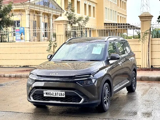 Used 2022 Kia Carens in Thane