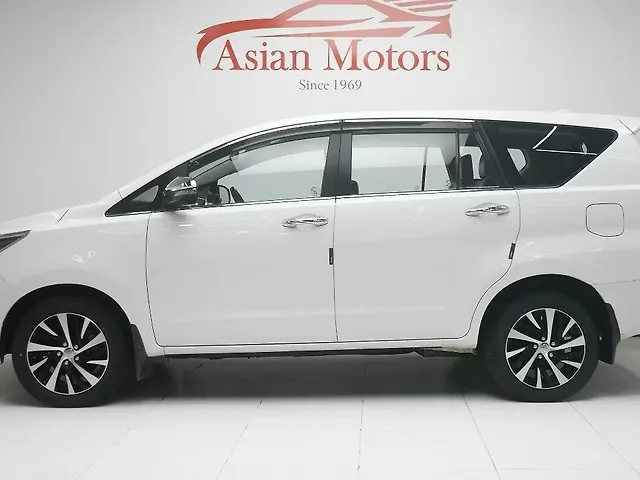 Used Toyota Innova Crysta [2016-2020] 2.4 ZX 7 STR [2016-2020] in Hyderabad