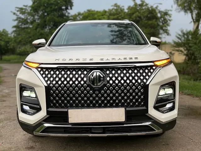 Used 2024 MG Hector Plus in Delhi